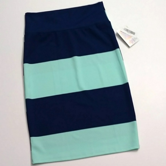 LuLaRoe Dresses & Skirts - NWT ** LuLaRoe Cassie Mint & Navy Striped Skirt S